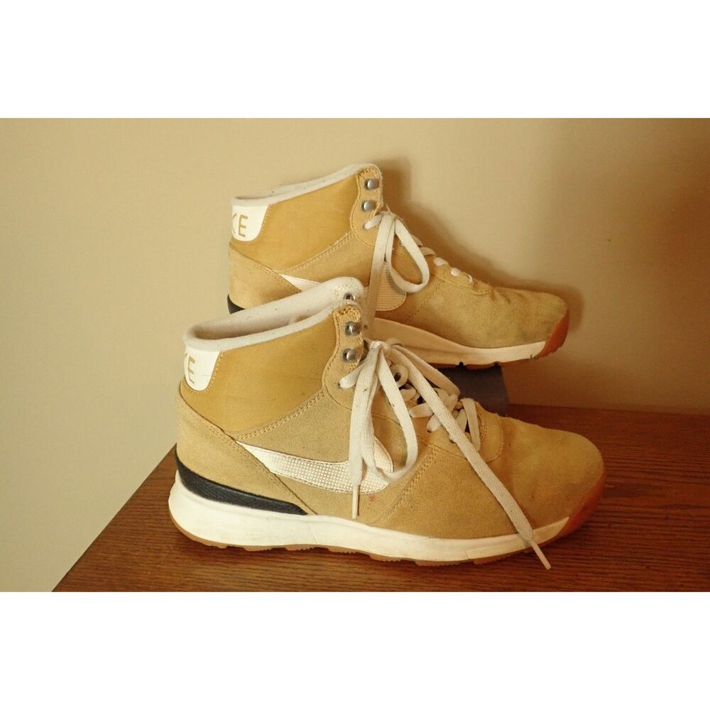 Nike Acorra ACG Suede Hiking Sneakerboot Women 9 Haystack Light Brown 806977-710